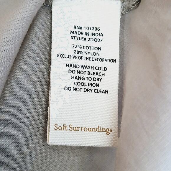 Soft Surroundings SZ L Cotton Blend Crochet Pleated Bell Sleeve Tunic Taupe - Picture 9 of 9